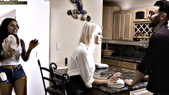 Ebony MILF deepthroating in 3some