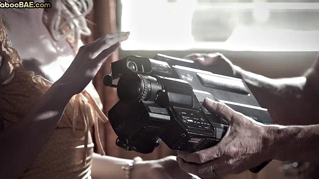 Petite babe sharing cock with busty after scissoring