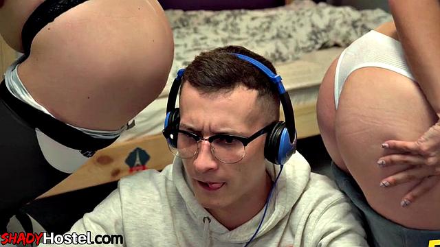 Horny Bigass hostel sluts please guest