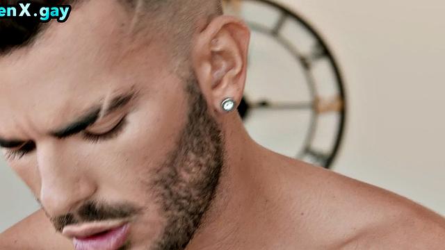 Manly worker barebacked by boss in doggystyle