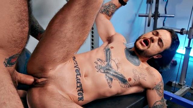 Gym inked gay stud pounding MTF after workout