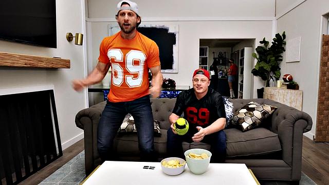 Sporty muscled stud barebacking BF till cumming on couch