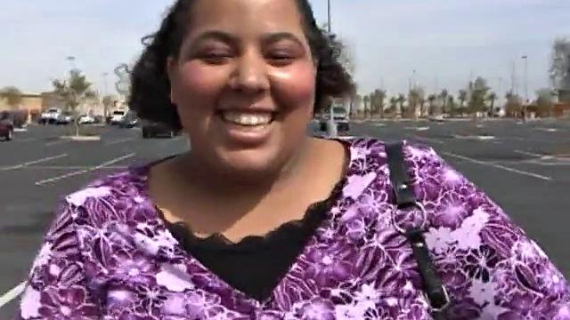 Hefty Taylor Spreads for Cock