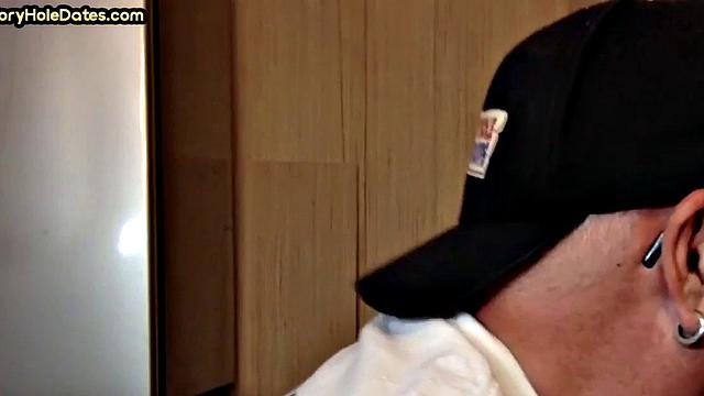 Greedy amateur gloryhole DILF sucks in homemade closeup