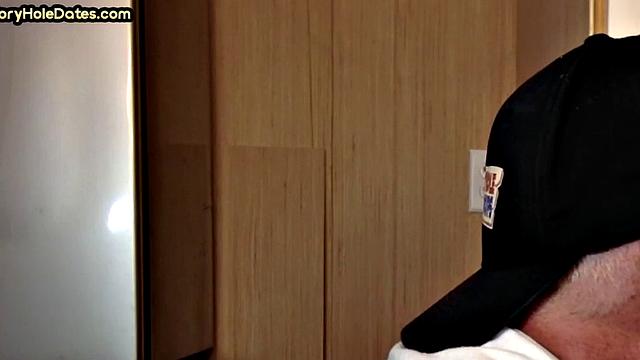 Greedy amateur gloryhole DILF sucks in homemade closeup