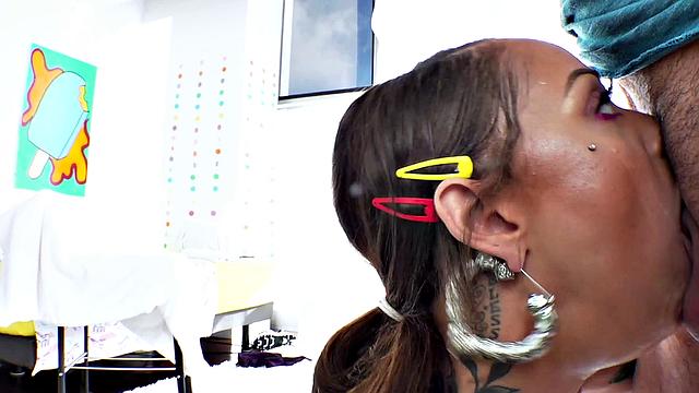 Holly's Deepthroat Workout