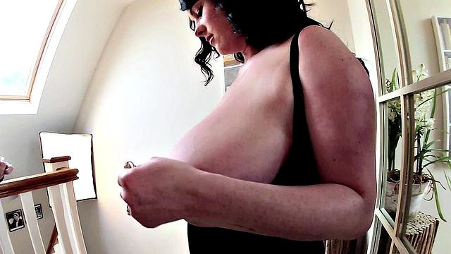 Rachel Aldana - Gold Satin GoPro 1