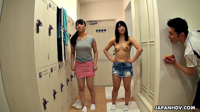 Yui Asano and Tomomi Nakama in the locker room