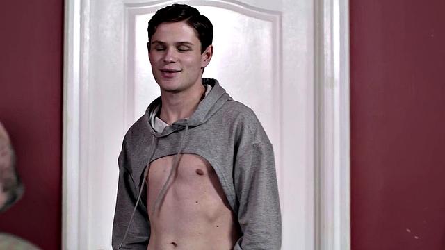 Hary gaydaddy bottom barebacked by stud in office