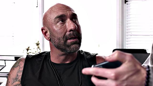 Hary gaydaddy bottom barebacked by stud in office