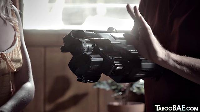 Gorgeous babes sharing in 3some