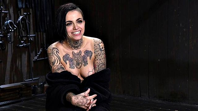 BDSM inked sub suffers clothespinned with Hitachi