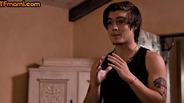 DTF stepmom rides and deepthroats cock in forbidden threesome