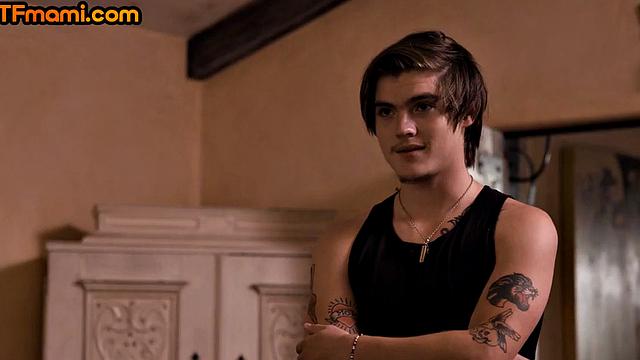 DTF stepmom rides and deepthroats cock in forbidden threesome