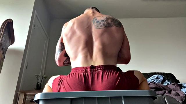 Ripped jock jerks in solo before dildoing ass