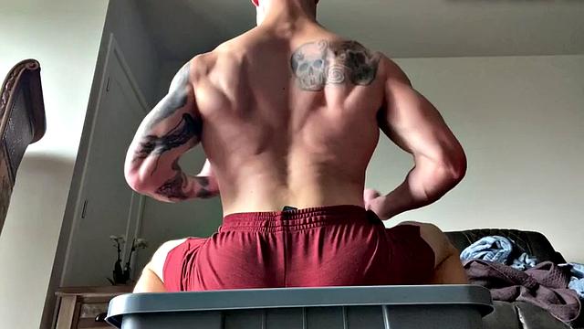 Ripped jock jerks in solo before dildoing ass