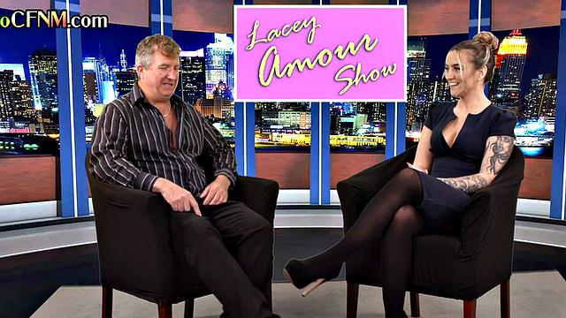 CFNM tv reporter pleases guest cock