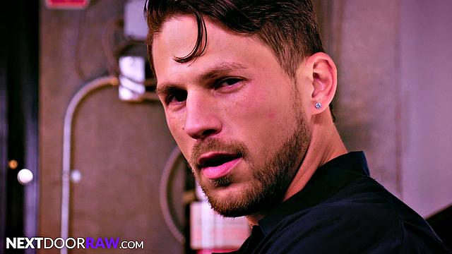 NextDoorRaw - Mechanic Bangs Out Elliot Finn