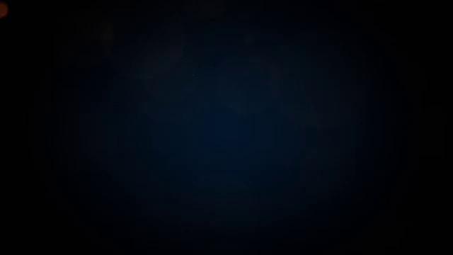 Лулу Чу даёт Марзу Уайлдеру игрушки, а смех не заставляет ждать