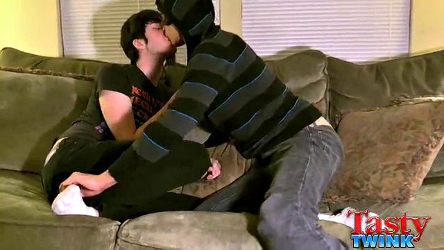 Tristan & Aron: Boys Tickle & Kiss