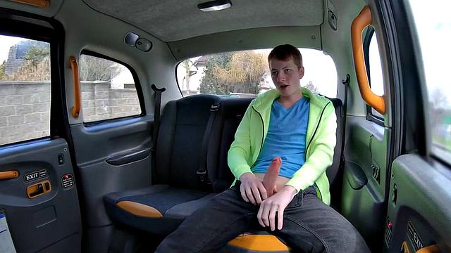 Curvy taxi babe banged in doggystyle by client in car