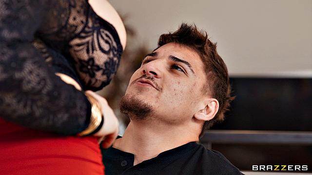 Satisfying Face To Sit