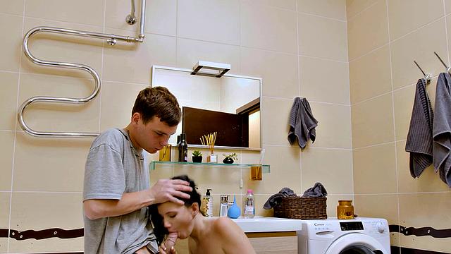 SISPORN. After conflict in the bath, boy manages to fuck stepsister