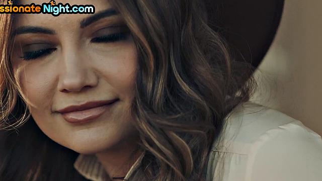 бородатые ковбойши и настоящий ковбой жарят друг друга втроём