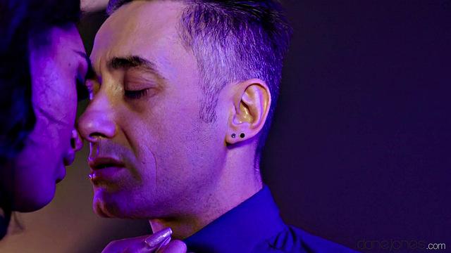 His irresistible mistress