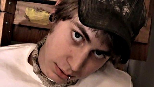 Carl Chainsmokin - Solo Smoke Session
