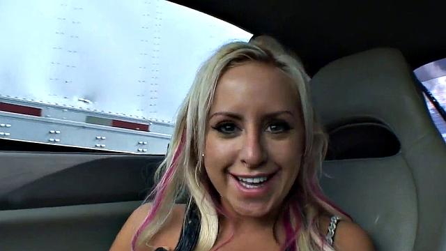 Big Tit Pornstar Savannah Gold