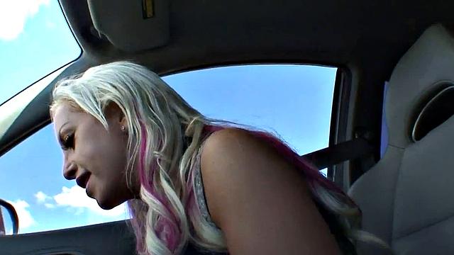 Big Tit Pornstar Savannah Gold