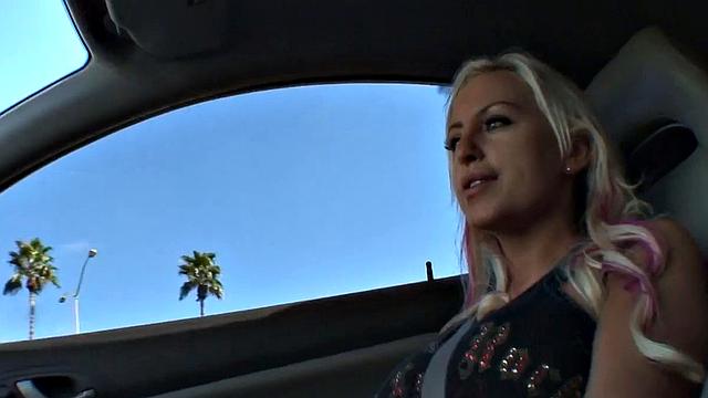 Big Tit Pornstar Savannah Gold