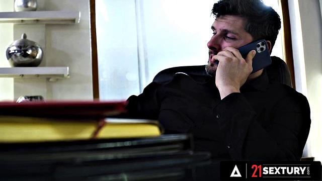 21 SEXTURY - Gorgeous And busty Shalina Devine Looks Forward To Some Hot Anal Sex