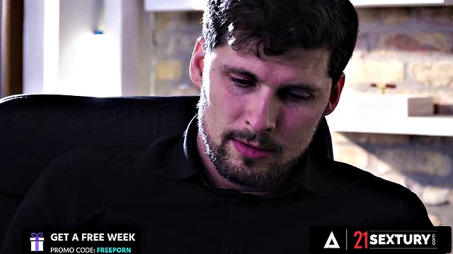 21 SEXTURY - Gorgeous And busty Shalina Devine Looks Forward To Some Hot Anal Sex