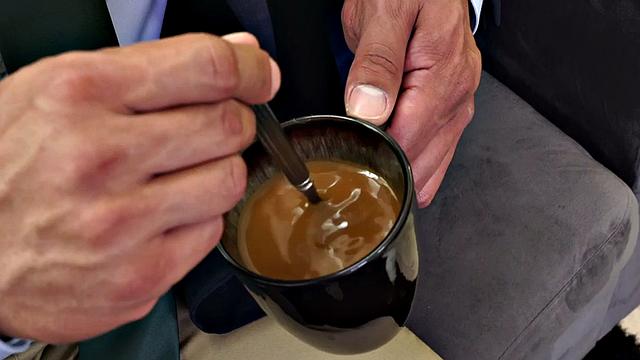 Mesmerized hunk fucks IR bottom after chatting