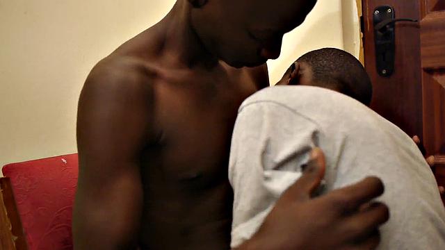 African amateur twink gets nailed in skinny ass