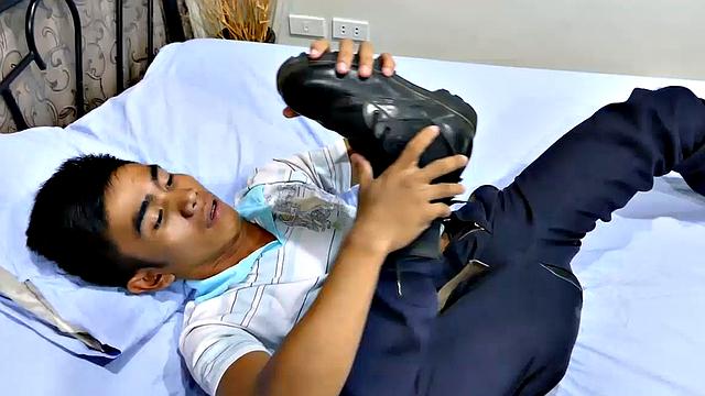 This horny rookie cop is just 22 and fresh out of the academy. His foot fetish has branched off into leather boot fetish, and he loves to have a fetish jerk off when he gets home from work.