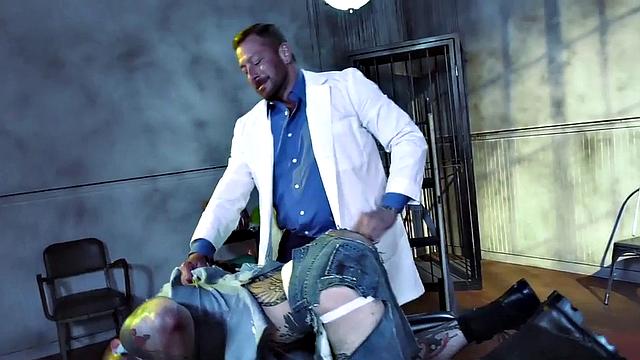 Tattooed stud barebacked by doctor before fisting