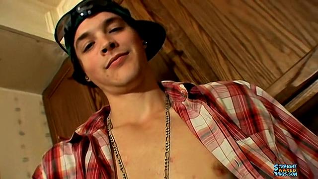 Str8 York Sucks His Cock - York Reid