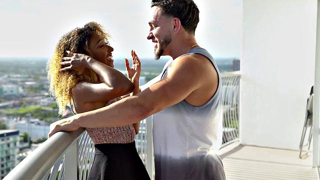 Kinky MILF in high heels gets her pussy licked & fucked hard in the bedroom