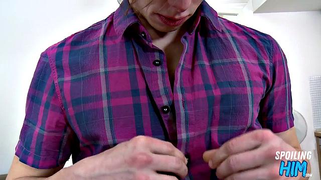 Skinny twink cockriding at casting