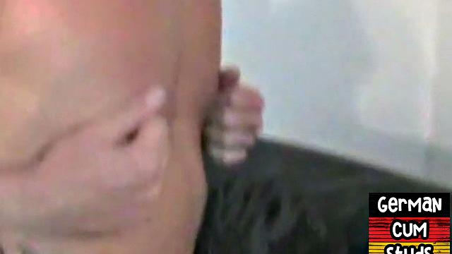 German amateurs rim ass and suck in homemade video