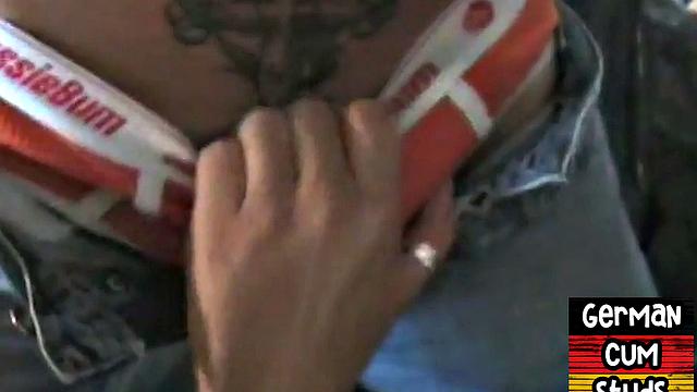 German amateurs rim ass and suck in homemade video