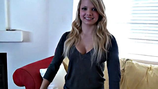 Taylor's lesbian friends Lick her Pussy in a Hush-Hush Style