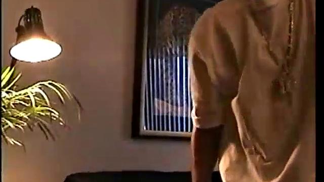 Энрике пробует минет, но клянется что не гей, а мы верим - почти!