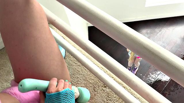 Squirting 21yo dykes enjoy tribbing sex with sex toys