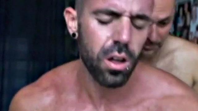 Muscular German jock fucked by gaydaddy in sex