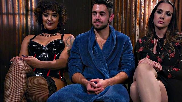 Fem nympho bitches seduce big guy in threesome sex