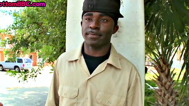 Picked up ebony riding cock outdoor after blowjob